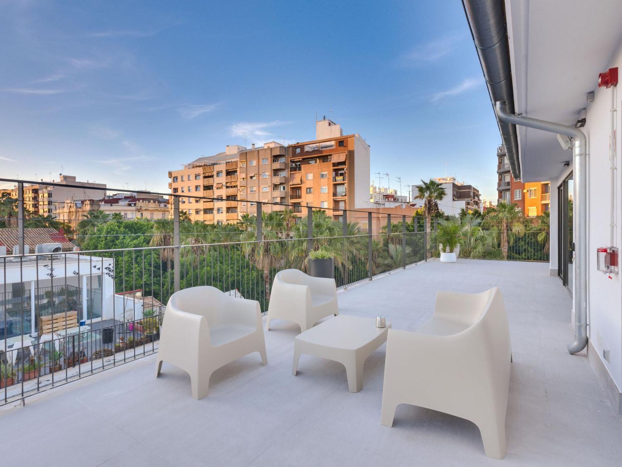 Livensa Living Studios - Valencia Viveros Exterior photo